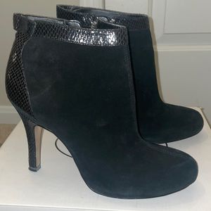 Steve Madden Leather/Suede ankle booties Sz 8